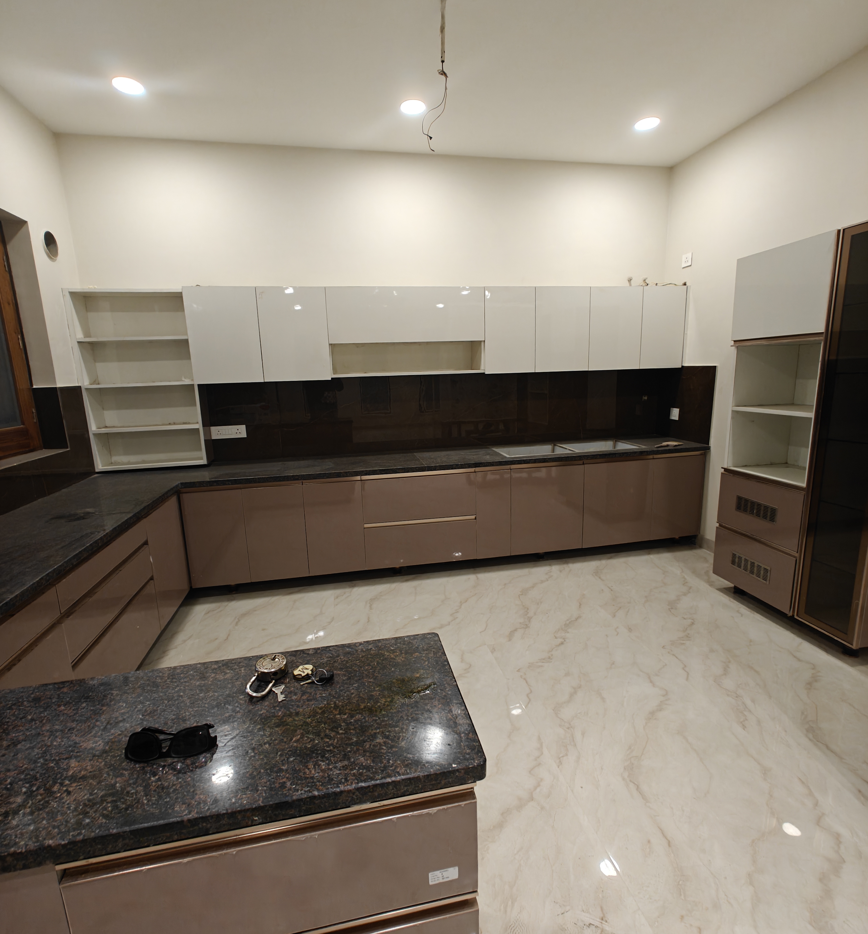 4 BHK + Pooja Room,Servant Room,Extra Room Independent House For Sale in Pakhowal Road 