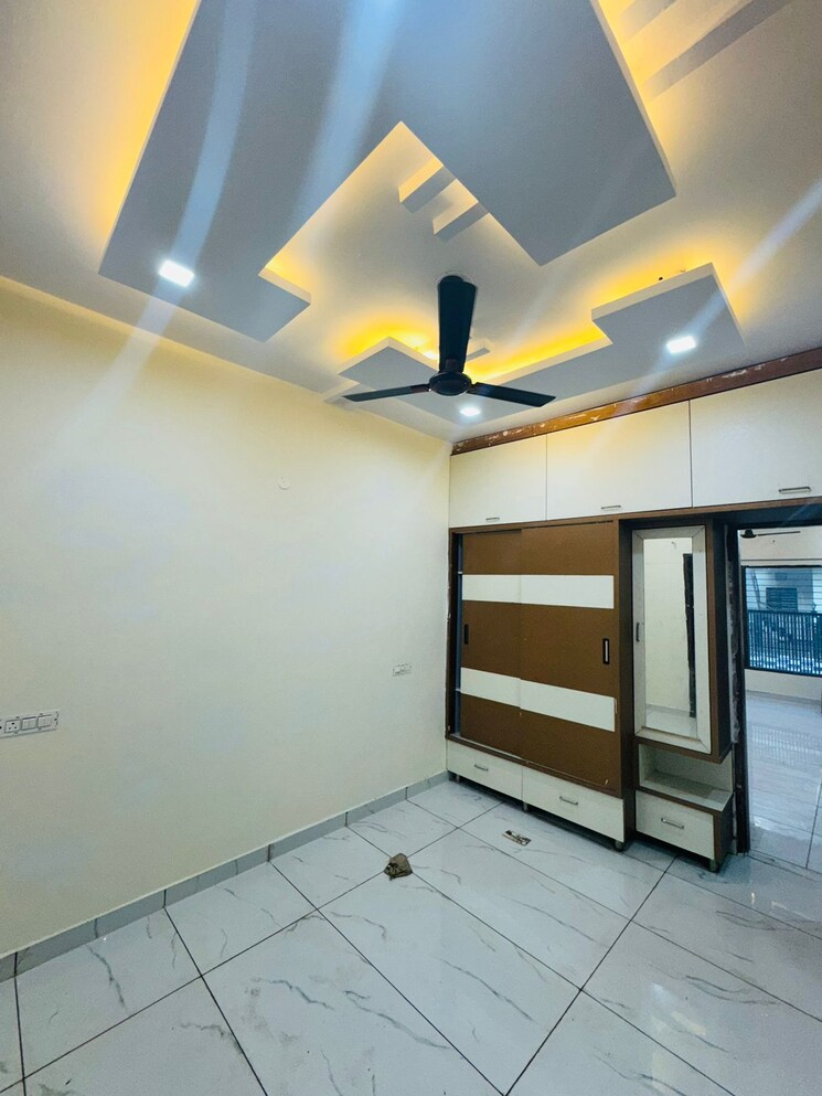 Room, kharar 3 Bedroom 1800 Sq.Ft. Independent House In Kharar Mohali 8073112