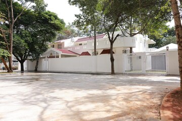 6+ BHK Villa – Exterior View View at Sahakara Nagar - for Rent