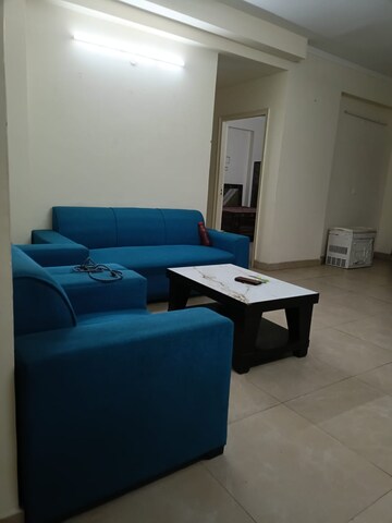 Master Bedroom in 3 BHK Apartment at Amrapali Silicon City, Sector 76 – for Rent