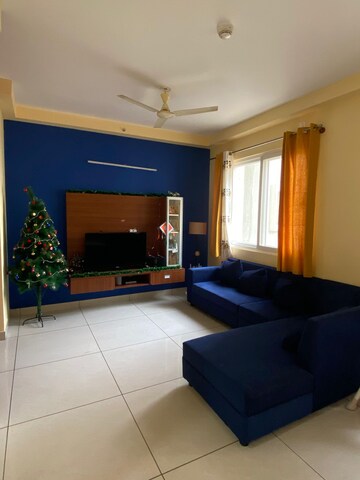 2 BHK Apartment For Rent in Prestige Lakeside Habitat, Varthur