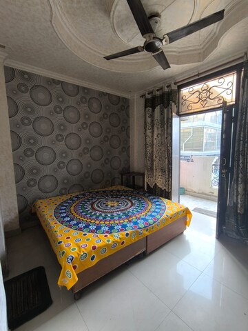 Bedroom in 3 BHK Builder Floor at Niti Khand – for Rent