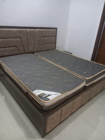 Furnished Amenities in 3 BHK Builder Floor at Motia Blue Ridge, Dhakoli Village – for Rent