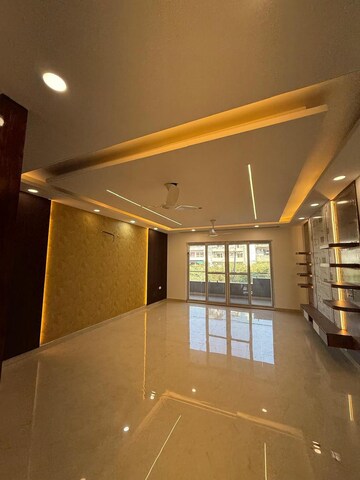 Kitchen in 4 BHK Builder Floor at Sector 43 – for Sale