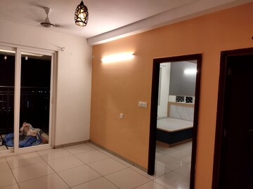 Room in 1 BHK Apartment at Prestige Royale Gardens, Gantiganahalli – for Rent