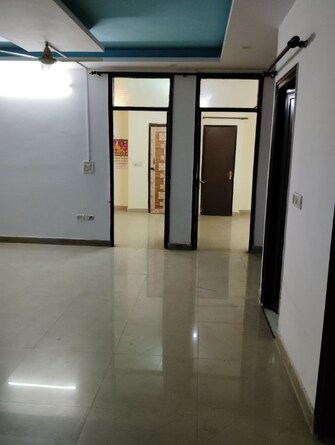 3 BHK Apartment For Rent in Ganesh Nagar Delhi  8073175