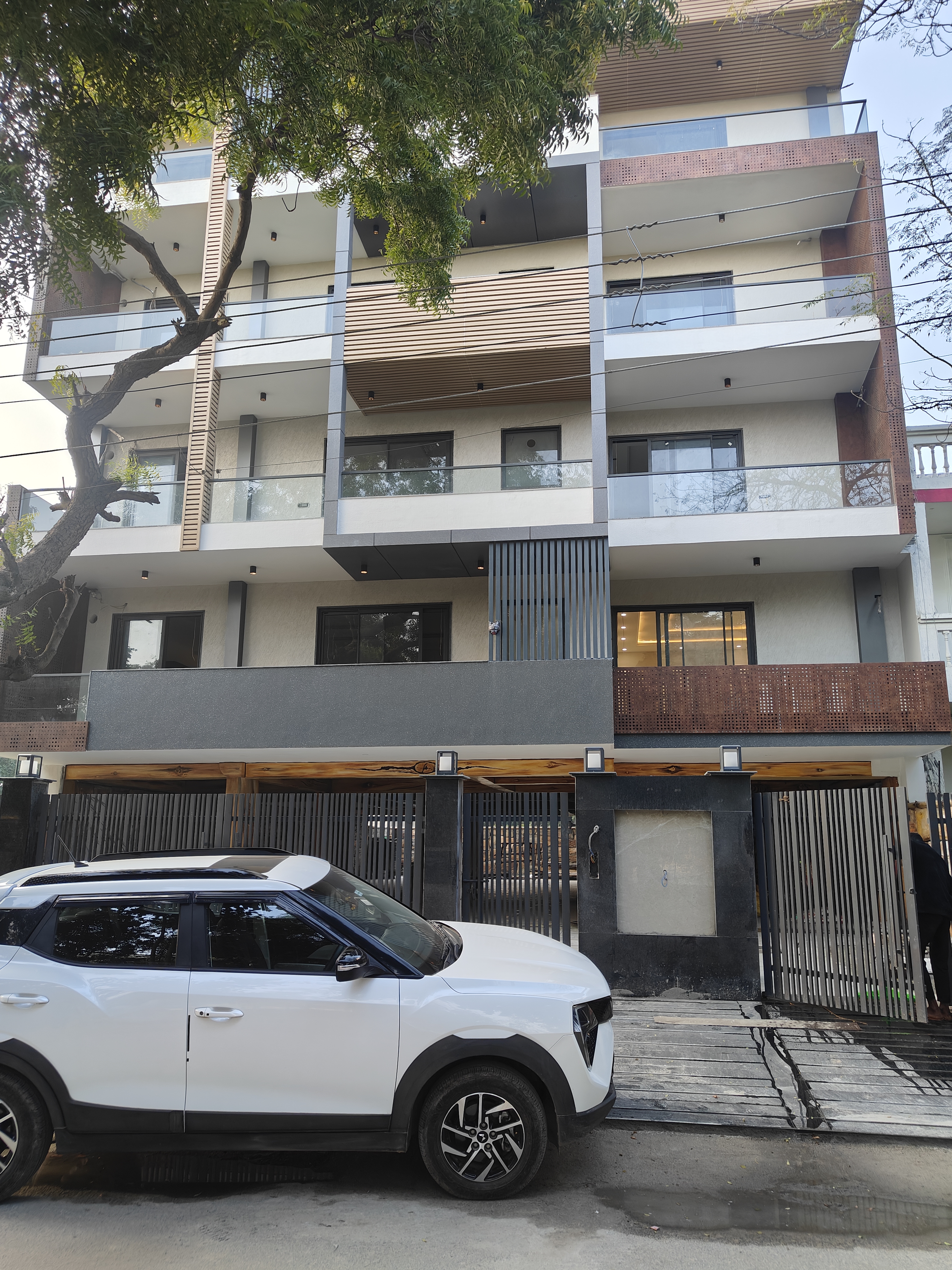 4 BHK + Pooja Room,Servant Room,Study Room,Extra Room Builder Floor For Sale in Palam Vihar Residents Association