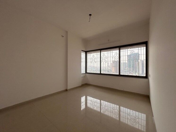 Room, shree-niketan 3 Bedroom 950 Sq.Ft. Apartment In Kandivali West Mumbai 8073287