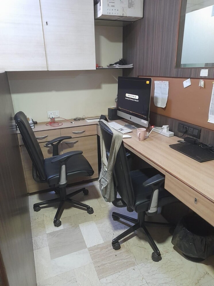 Team Area, janki-centre Commercial Office Space 1275 Sq.Ft. In Andheri West Mumbai 8073347