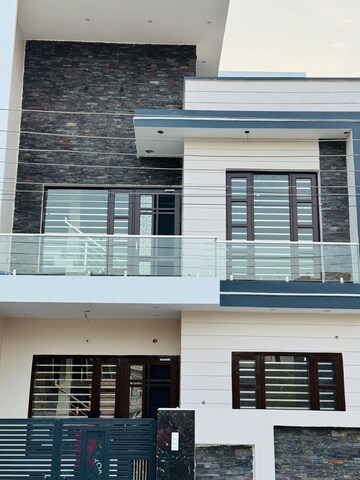 6 BHK Independent House – Exterior View View at Sector 114 - for Rent