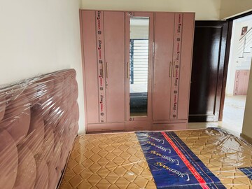 Bedroom in 6 BHK Independent House at Sector 114 – for Rent