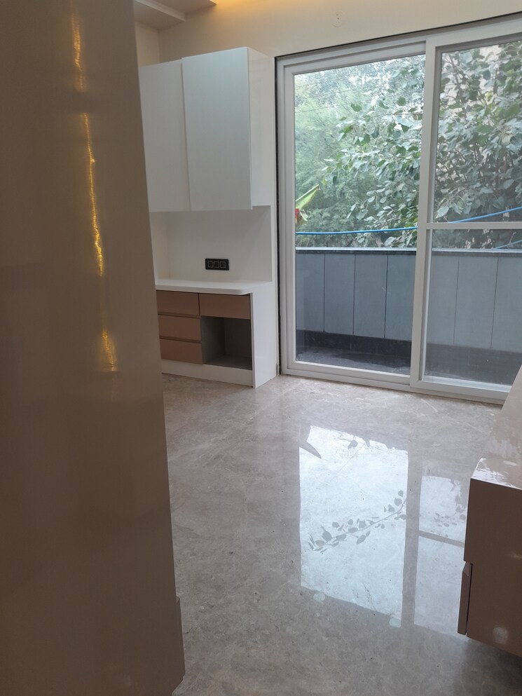 Kitchen, rohini sector 11 3 Bedroom 90 Sq.Mt. Builder Floor In Rohini Sector 11 Delhi 8073440