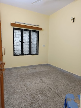 2 BHK Apartment For Rent in Priyadarshni Apartments Paschim Vihar Delhi  8073439