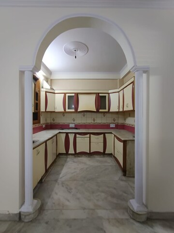 Building Lobby in 3.5 BHK Apartment at Paschim Vihar – for Rent