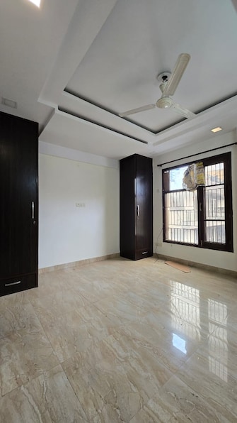 3.5 BHK Apartment For Rent in Madhur Apartment Paschim Vihar Delhi  8073452