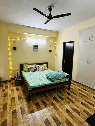 Bedroom in 2.5 BHK Apartment at Aims Golf City, Sector 75 – for Sale