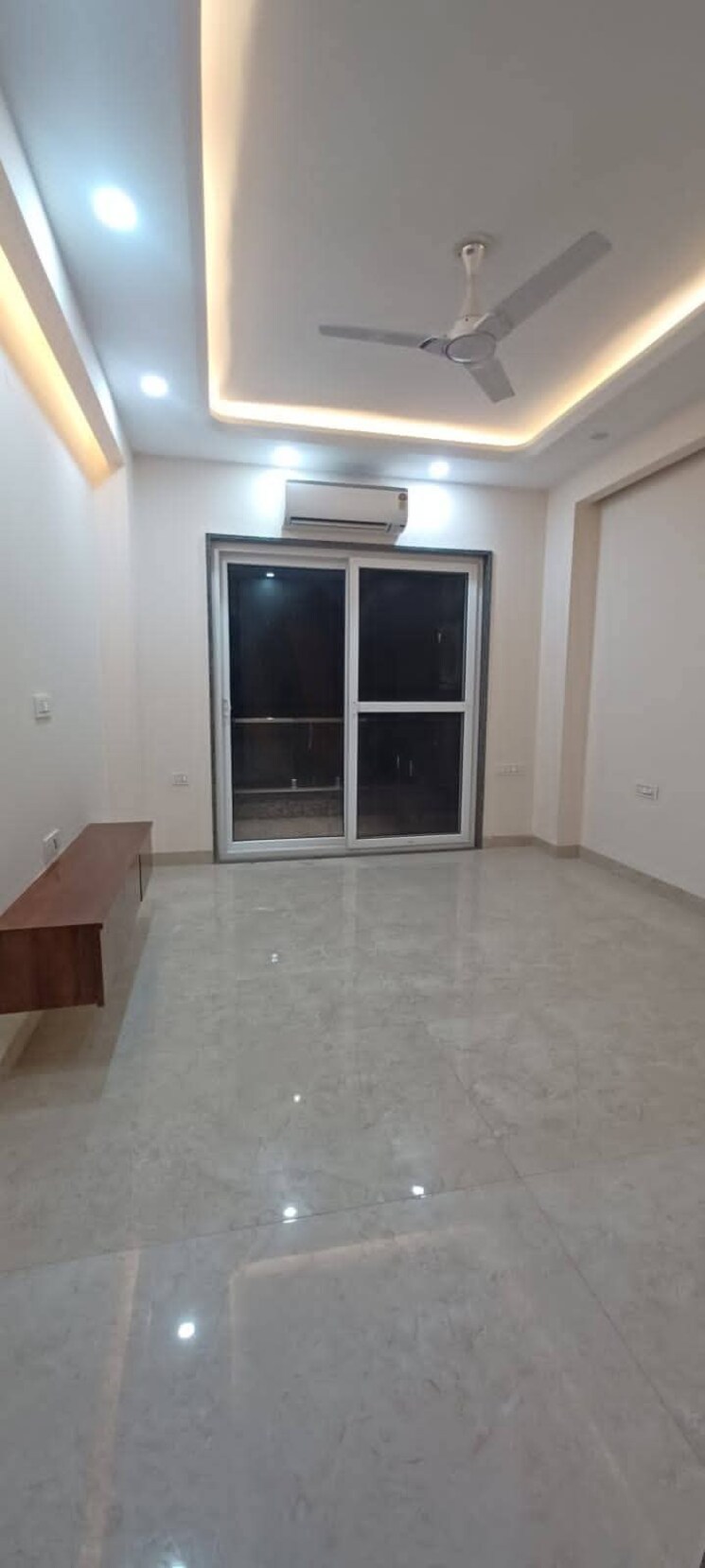 Room, sector 39 5 Bedroom 500 Sq.Yd. Builder Floor In Sector 39 Gurgaon 8073512