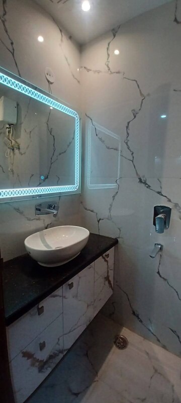 Bathroom in 5 BHK Builder Floor at Sector 39 – for Rent