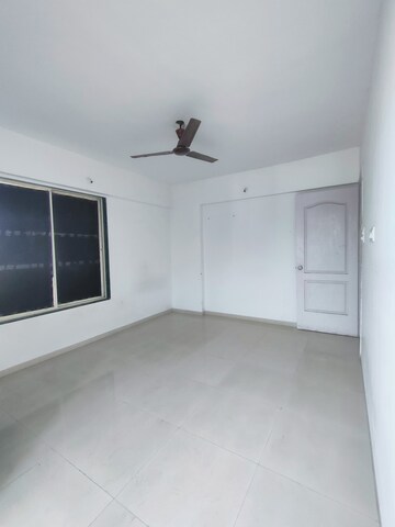 Room in 3 BHK Apartment at Prithvi Sai Velocity Phase 1, Bavdhan – for Rent