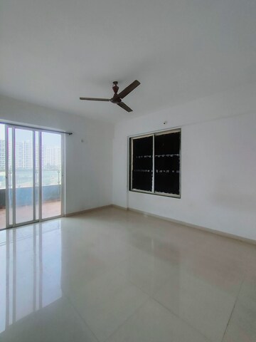 Room in 3 BHK Apartment at Prithvi Sai Velocity Phase 1, Bavdhan – for Rent