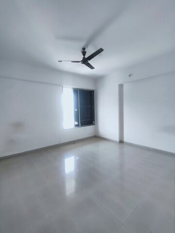 Room in 3 BHK Apartment at Prithvi Sai Velocity Phase 1, Bavdhan – for Rent