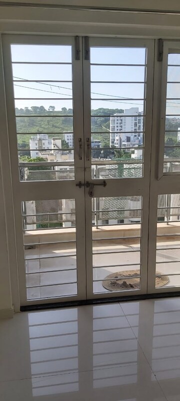 Room in 2 BHK Apartment at Ganga Legend, Bavdhan – for Rent