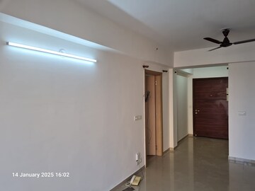 Room in 3 BHK Apartment at DLF New Town Heights III, Sector 91 – for Rent