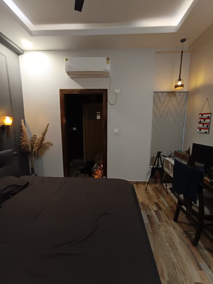 Bedroom, mayur vihar phase iii 3.5 Bedroom 2000 Sq.Ft. Apartment In Mayur Vihar Phase Iii Delhi 8073593