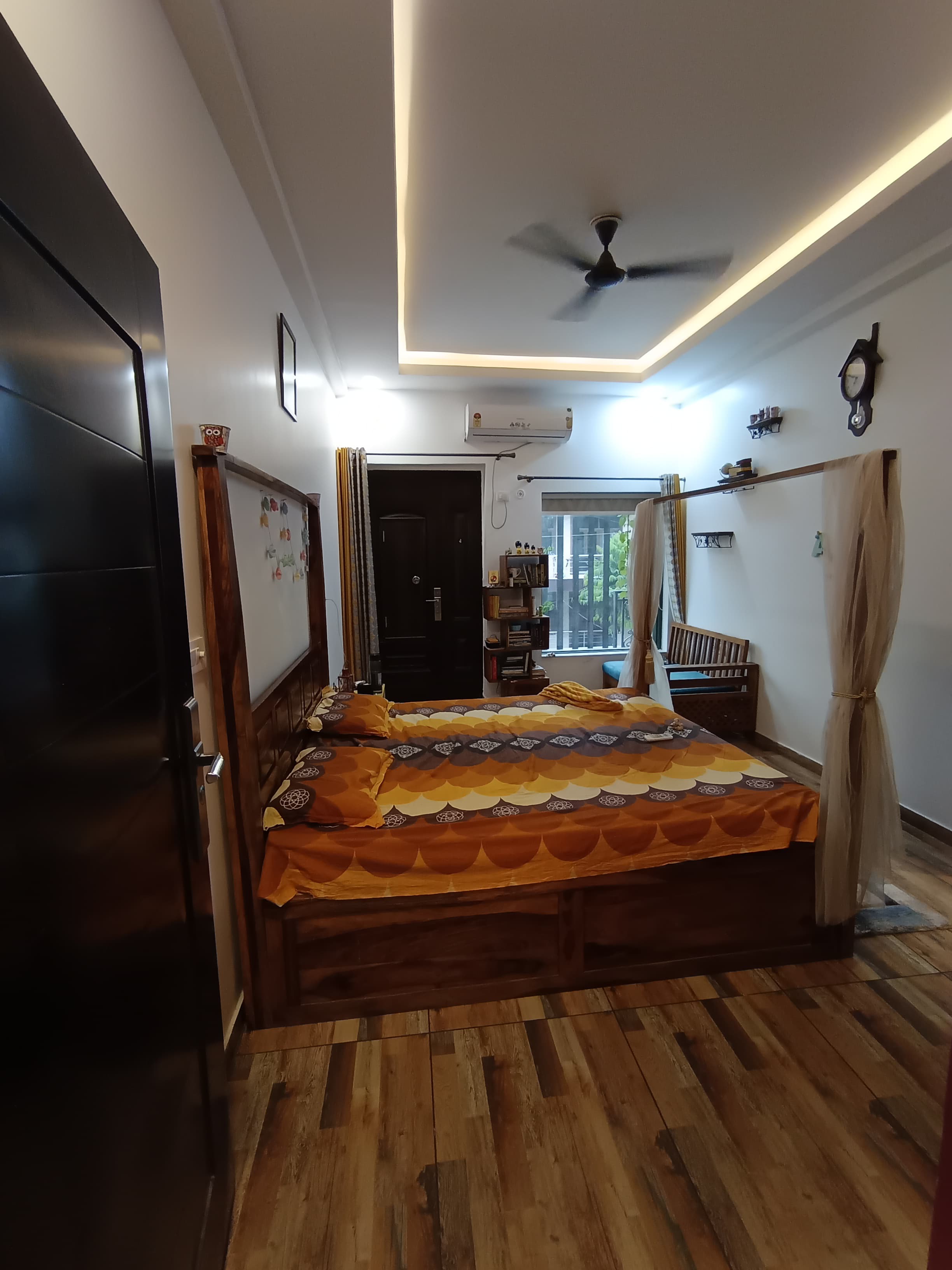 3.5 BHK + Study Room Apartment For Sale in Sfs Flats. Mayur Vihar 3