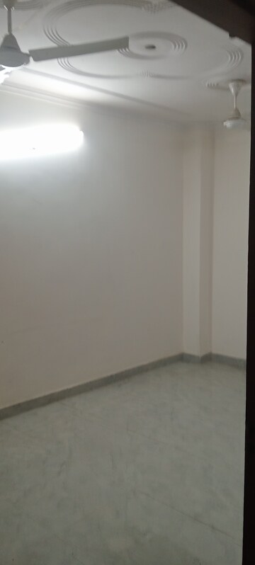 Room in 2 BHK Builder Floor at Govindpuri – for Rent
