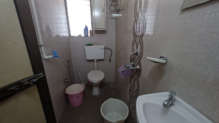 Bathroom, sudarshan-sky-garden 2 Bedroom 820 Sq.Ft. Apartment In Ghodbunder Road Thane 8073675