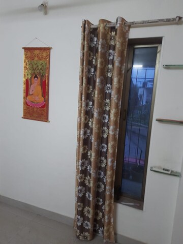 Furnished Amenities in 2 BHK Apartment at Harmony Horizons, Ghodbunder Road – for Rent