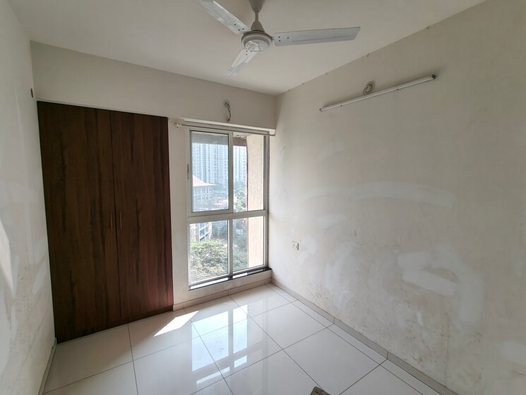 Bedroom, godrej-emerald 3 Bedroom 908 Sq.Ft. Apartment In Ghodbunder Road Thane 8073750