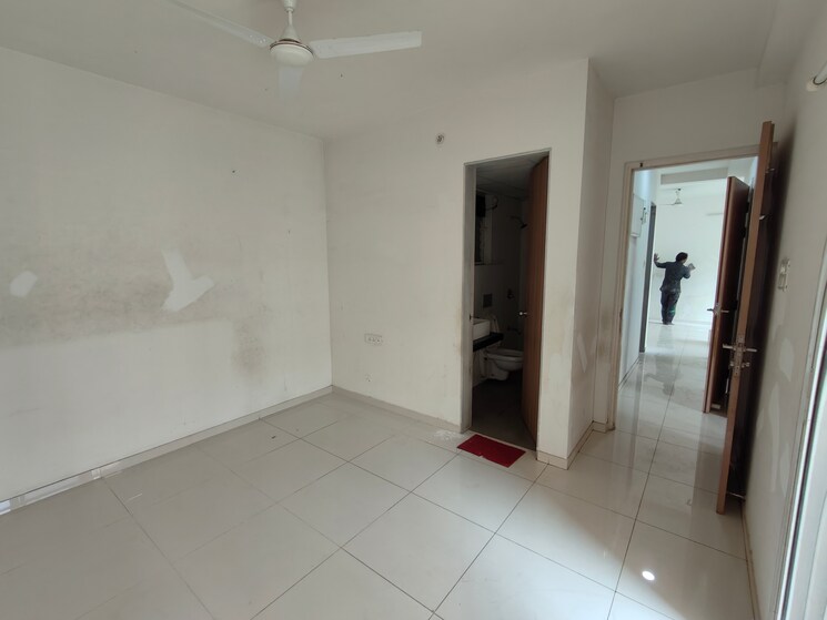 Bedroom, godrej-emerald 3 Bedroom 908 Sq.Ft. Apartment In Ghodbunder Road Thane 8073750