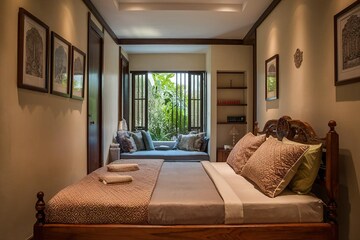 Bedroom in 3 BHK Builder Floor at Paras Manor, Gwal Pahari – for Sale