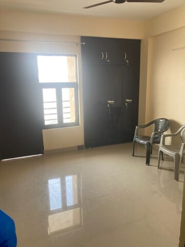 3 BHK Apartment For Rent in Puri Pranayam, Sector 82