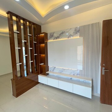 Room in 2 BHK Apartment at Tata Eureka Park, Sector 150 – for Rent