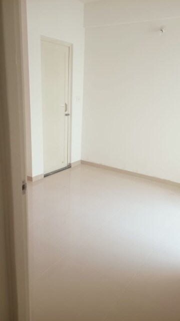Room in 2 BHK Apartment at Peninsula Address One, Gahunje – for Rent