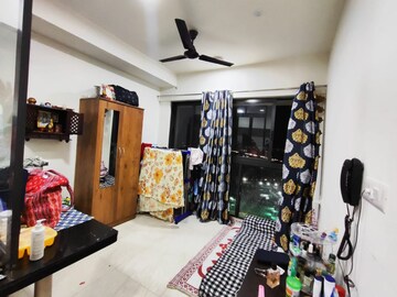 Bedroom in 1 BHK Apartment at Naupada – for Rent