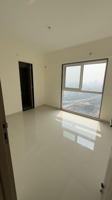 Room in 2 BHK Apartment at Ashar Axis, Majiwada – for Rent