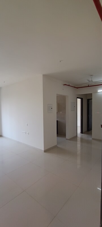 Room in 2 BHK Apartment at Kolte Patil Verve, Bangur Nagar – for Rent