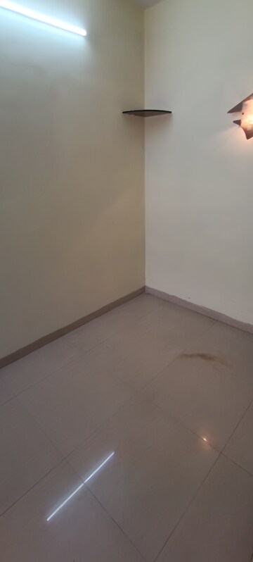 Room in 1 BHK Apartment at Mhada Apartments Shastri Nagar, Goregaon West – for Rent