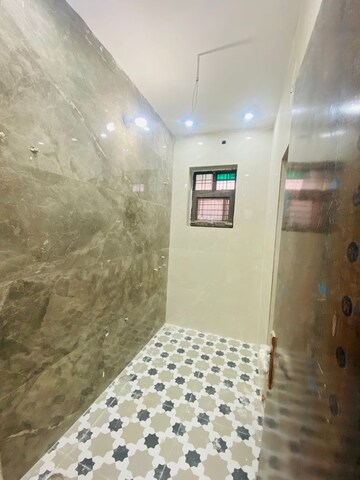 Attached Bathroom in 3 BHK Builder Floor at Sector 41 – for Sale