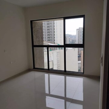Room in 1 BHK Apartment at JP North Alexa, Hatkesh Udhog Nagar – for Rent