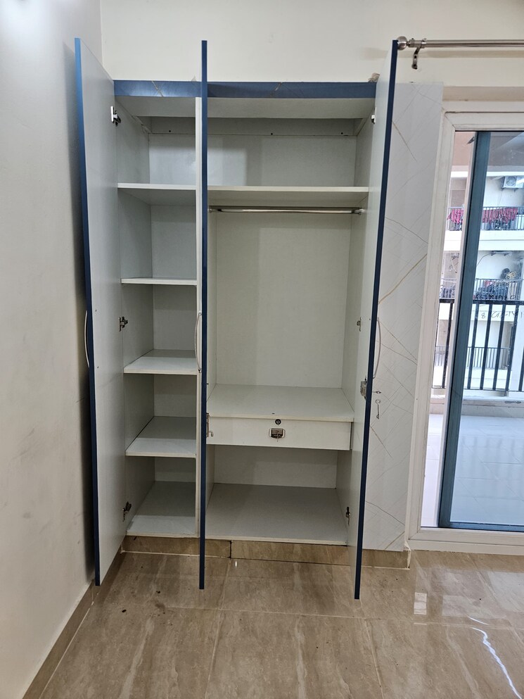 undefined, gaur-city-2-14th-avenue 3 Bedroom 1300 Sq.Ft. Apartment In Sector 16c Greater Noida Greater Noida 8073990