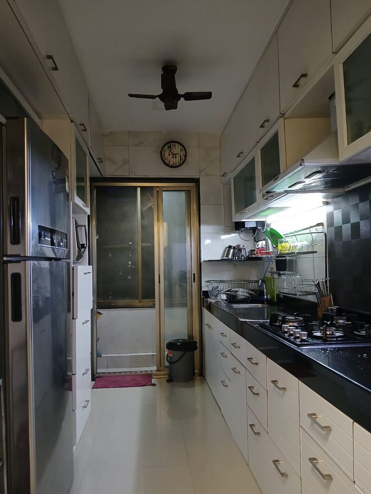 Kitchen, oberoi-springs 3 Bedroom 1295 Sq.Ft. Apartment In Andheri West Mumbai 8074036