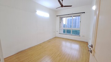Room in 3 BHK Apartment at Hiranandani Lightbridge, Ghodbunder Road – for Sale