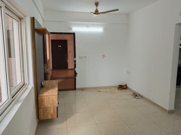 Room in 2 BHK Apartment at Urbanrise Spring Is In The Air, Ameenpur – for Rent