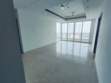 Room in 3 BHK Apartment at Conscient Hines Elevate, Sector 59 – for Rent