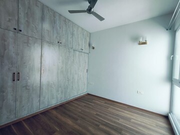 Room in 3 BHK Apartment at Conscient Hines Elevate, Sector 59 – for Rent